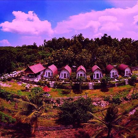 Sebrang Hills Bungalow Toyapakeh ภายนอก รูปภาพ