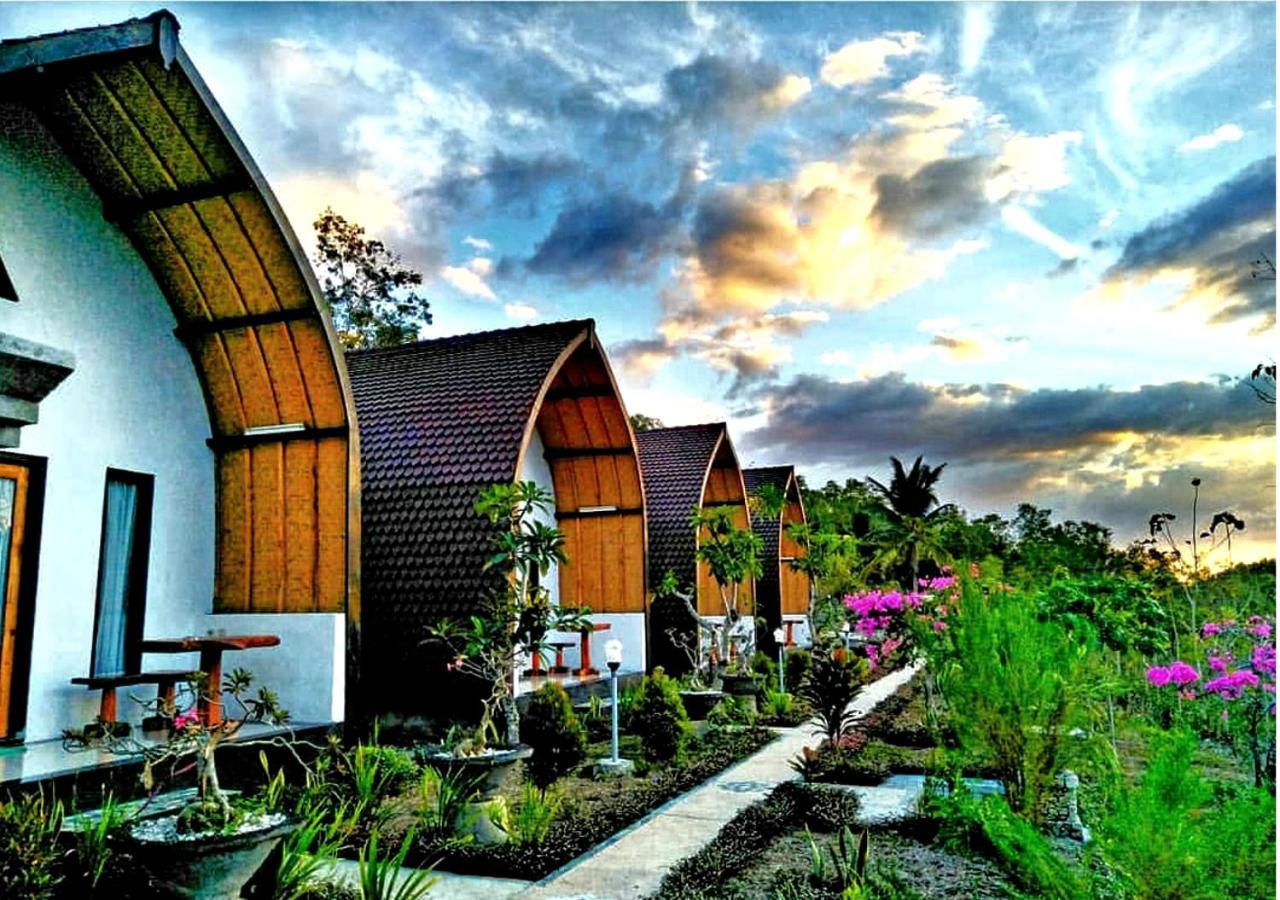 Sebrang Hills Bungalow Toyapakeh ภายนอก รูปภาพ